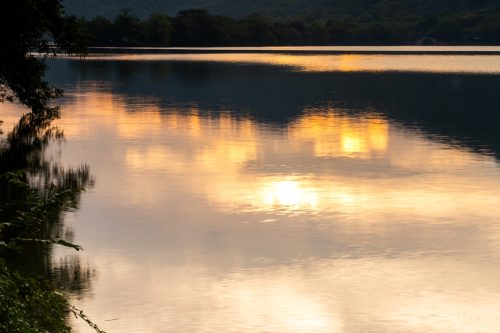 湘湖一景 A view of Xianghu Lake